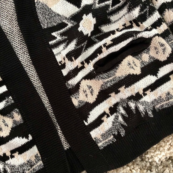 H&M Tribal Print Cardigan - Picture 5 of 6